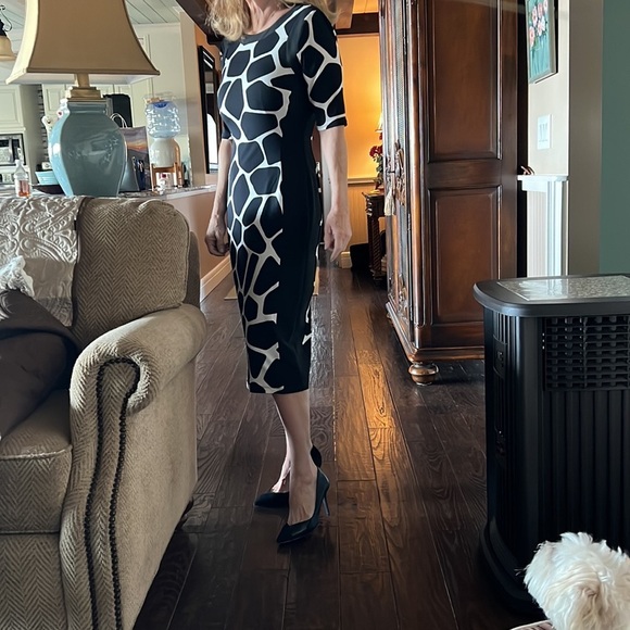 Maggy London fitted pencil Dress - Picture 1 of 5